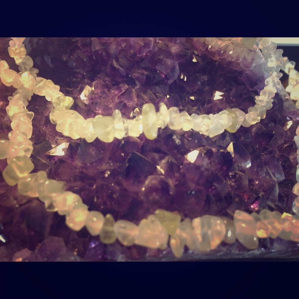 NWOT-Genuine Fluorite Bead Necklace